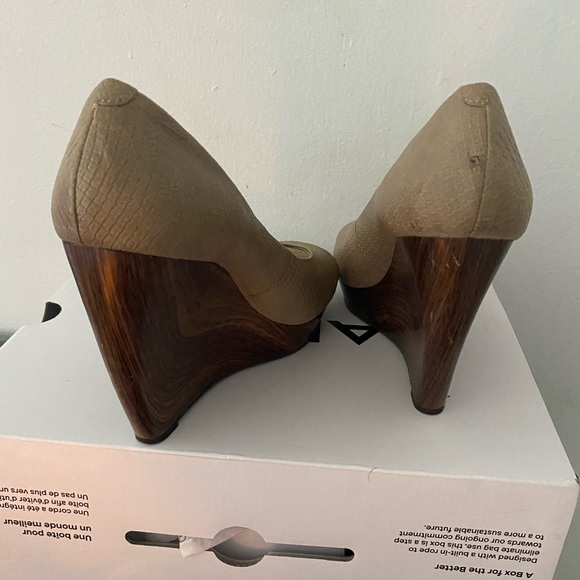 Jessica Simpson JP-Kaprix Platform Wedge Peep - Picture 2 of 5